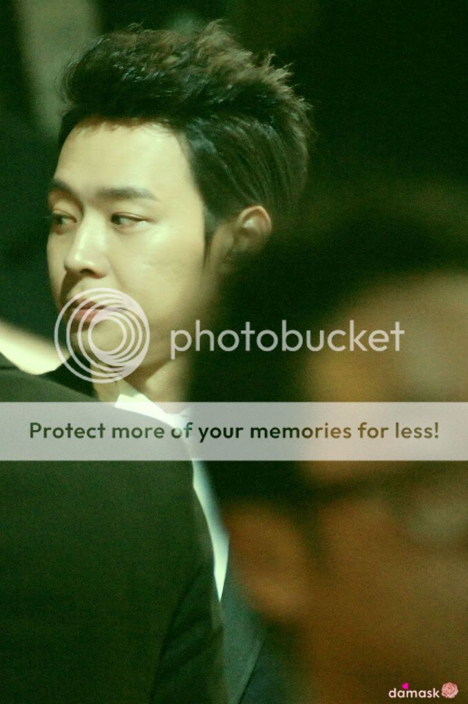 FOTOS "48th BaekSang Arts Awards" - Yoochun (26/04/2012) parte 4 5ba626034bfbfbed01bbc4dc78f0f736aec31f4c