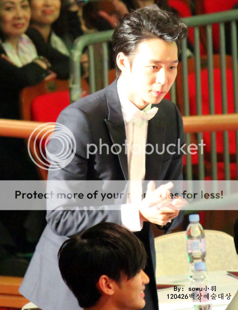 FOTOS "48th BaekSang Arts Awards" - Yoochun (26/04/2012) parte 4 8d5d16e2f01f3a295d6f446d9925bc315d607c87