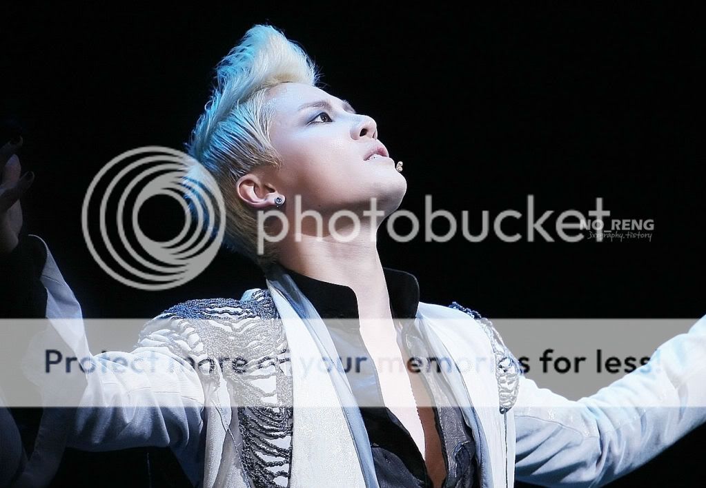 FOTOS "Musical ELISABETH" - Junsu (22/02/2012) 9a59cdced5628535f3b9088390ef76c6a6ef63c8