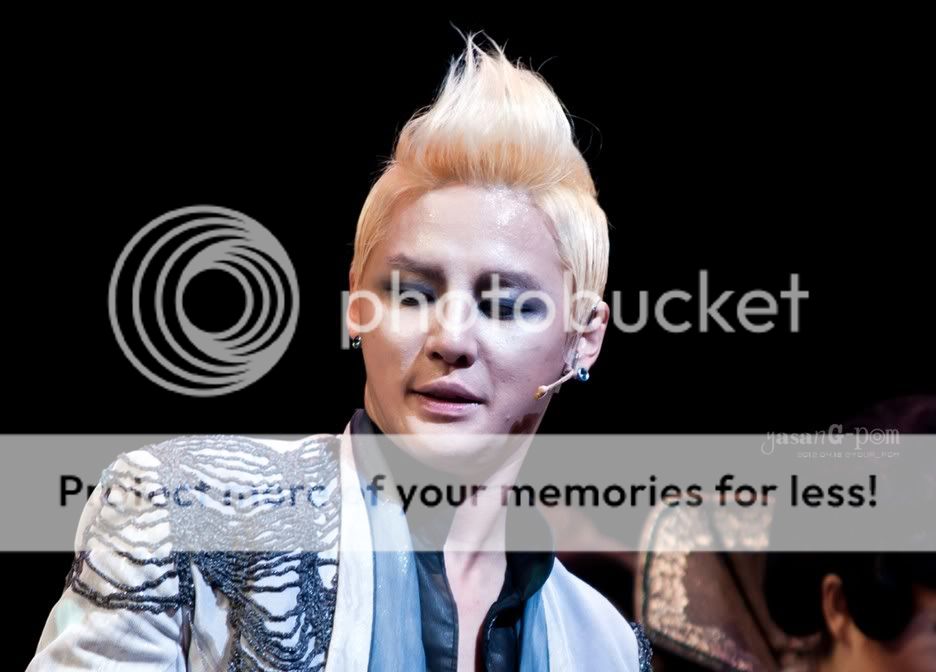 FOTOS "Musical ELISABETH - Junsu (18/04/2012) _DSC0077_1400-logo