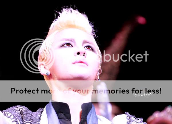 FOTOS "Musical ELISABETH - Junsu (18/04/2012) Eli1