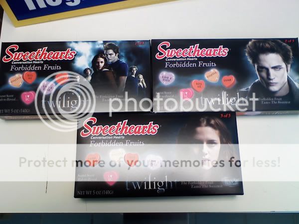 Twilight has now taken over Blockbuster Video... :-) TwilightSweetheartsSmall