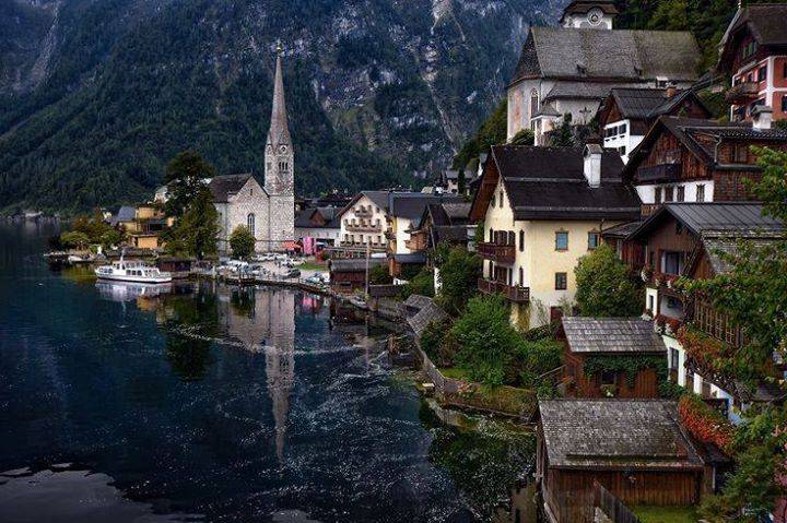 Pics of places that look like places from the films, or are just nice. [3] - Page 12 Hallstatt%20Austria_zpspoocatbh