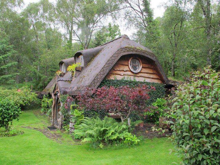 Pics of places that look like places from the films, or are just nice. [3] - Page 8 Fairy%20cottage%20in%20the%20highlands_zpszrypqhxp