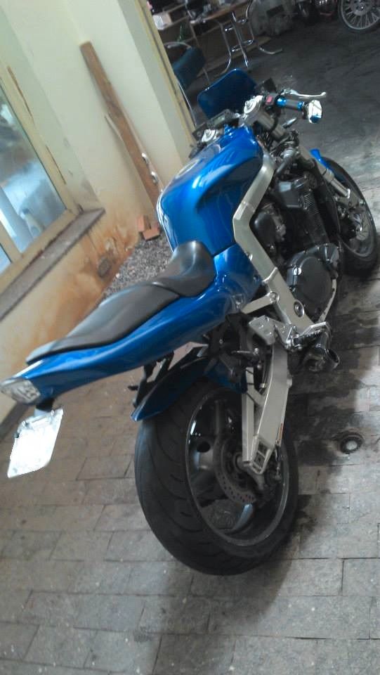 GSX-R 1100 96 Streetfighter!! =D 734061_427197817390558_104231380_n_zps9660b172