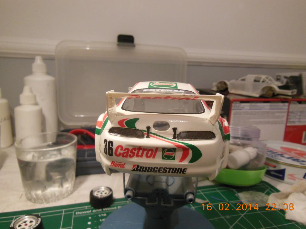 Castrol Toyota Tom's Supra GT - Tamiya - FINALIZADO - Página 2 DSCN0739_zps795c37b9