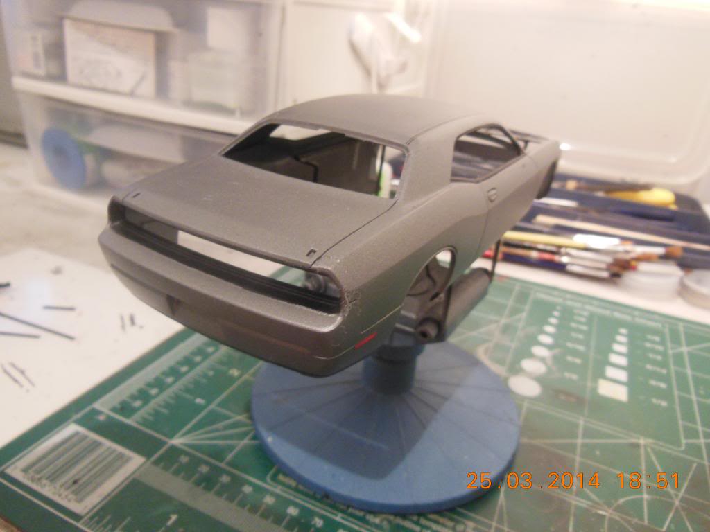 Dodge Challenger SRT8 2009 - Revell (FINALIZADO) DSCN0822_zpsbdf01f85