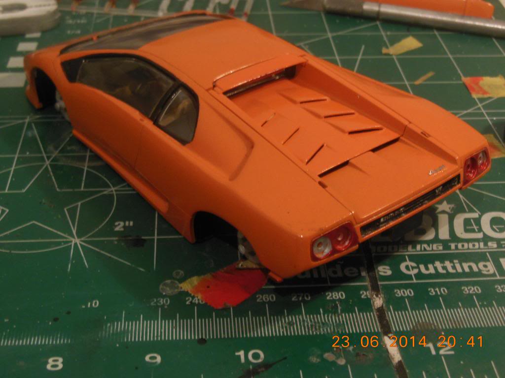 Lamborghini Diablo VT - Monogram (Finalizado!!!!) DSCN1015_zpsef7e3955