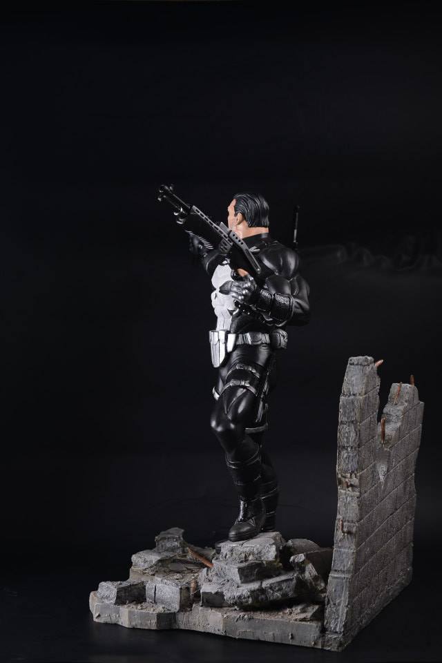 Punisher 1/4 scale commission by Salt and Pepper 10013925_620349854706540_763816633_n_zpscaa9226a