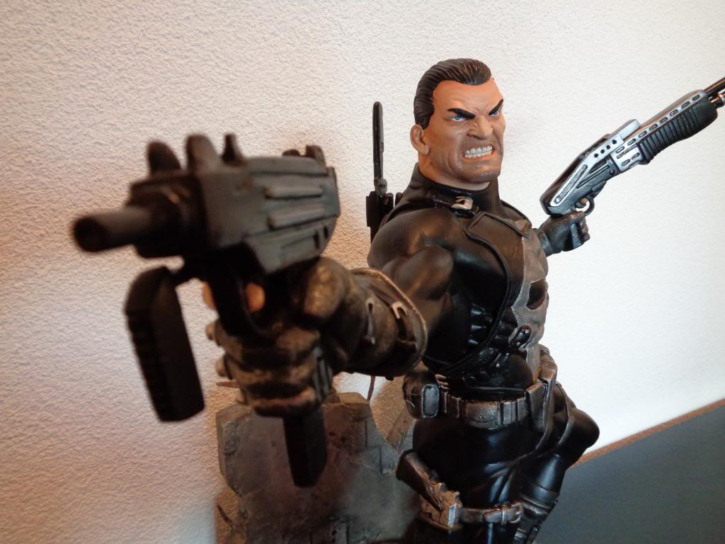 Punisher 1/4 scale commission by Salt and Pepper DSC00053_zpsf9056a11