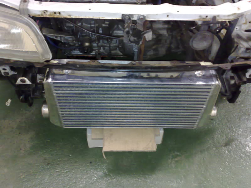 new intercoolers finally turnd up!! 05032009263