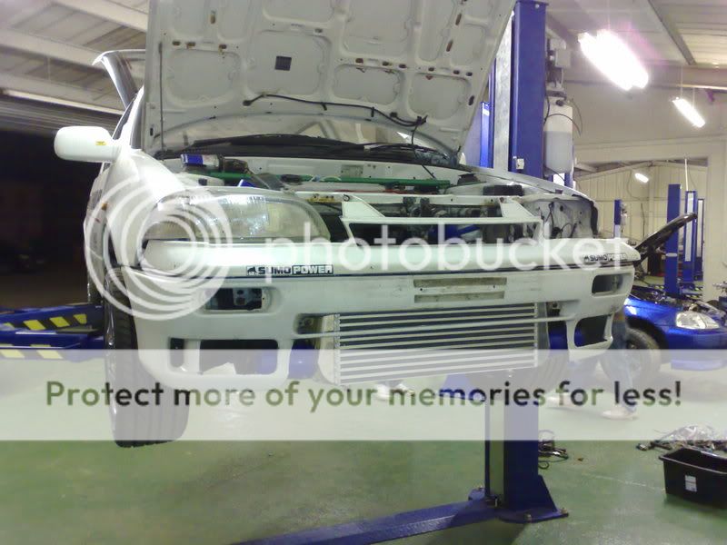 new intercoolers finally turnd up!! 07032009267