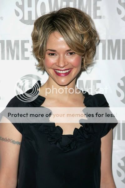 Galería de Leisha - Página 8 1_SecondSeasonPremiere_1