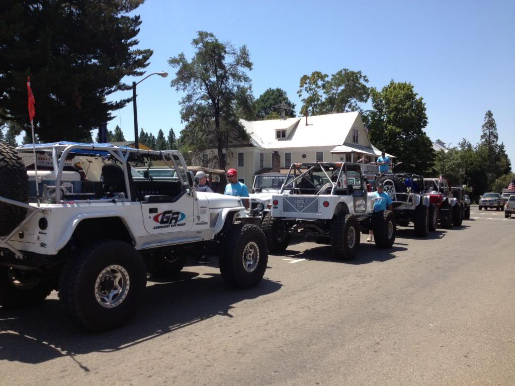 GenRight at the Rubicon for Jeepers Jamboree! 1072114_10151623323724635_184390887_o_zpsfb06260f