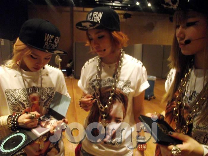 [Pics][10.10.12] D-Unit @ Soompi France G1_zps2897b8d1