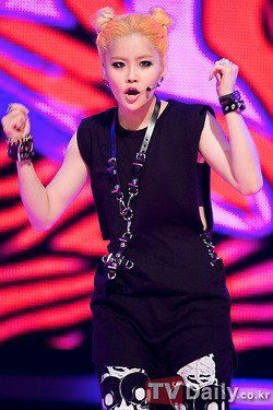 [Pics][02.08.12] WooRam @ M! Countdown O18_zps851433b9