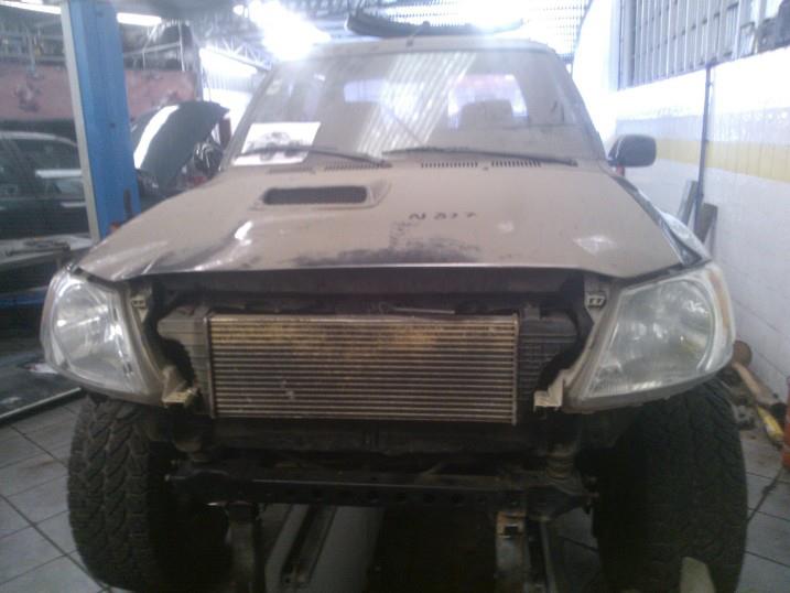 uma toyota hilux deferente  :) 285346_454417514629362_1425969890_n_zpsda30fb65