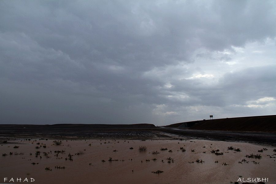 أمـطـار بــدر والـصميـد وسيـول تـاريـخـيه على السلـيـم .! الـجمـعه 09-01-1434هـ  IMG_0502