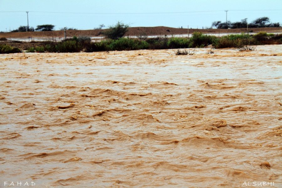 أمـطـار بــدر والـصميـد وسيـول تـاريـخـيه على السلـيـم .! الـجمـعه 09-01-1434هـ  IMG_0538