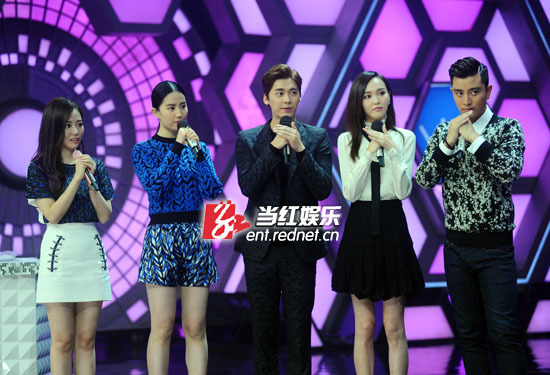 [28/10/14] บันทึกเทปรายการ Happy Camp 323229566_zps18d8f938