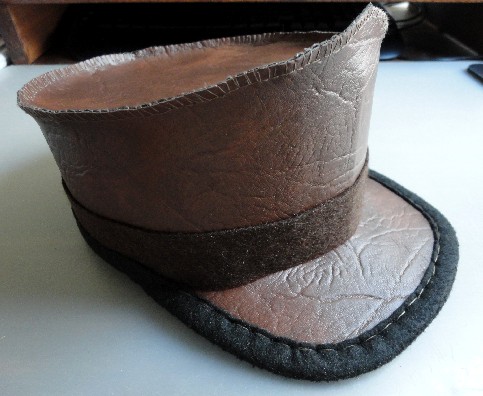 Gorra képi steampunk de aventurero (avance de mi trabajo) Ribetedeunlado_zps11f5fe29