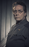 [unerledigt] Father and Son - William Adama gesucht Adama_zpsazewqnx6