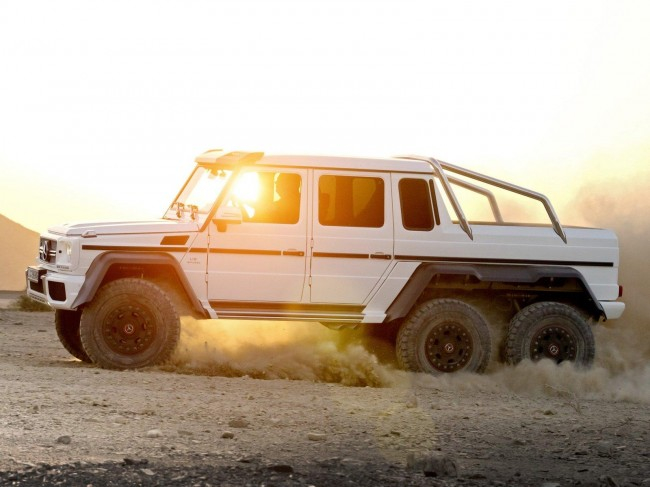 MB confirma a produção do monstro G63 AMG 6x6 Ef5464c14b2385e19c5a7b17de2a5b11_zpsbdb252be