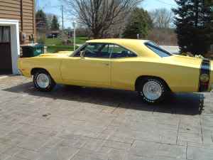 Well after it is all said and done, what do I do..... of  course buy a  Bee! 1969superbeeviewleft