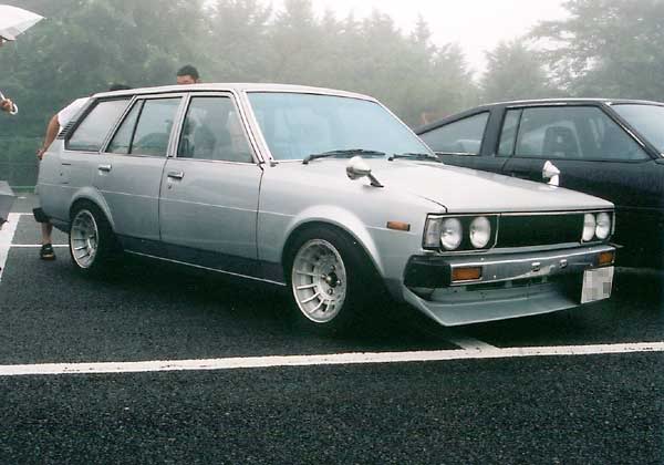 Corolla !! Historique & KE70 special. 2003-008