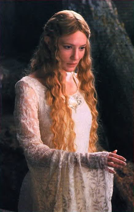 ~ Galadriel, La Dama de Lórien. Galadriel_her_arm_extended