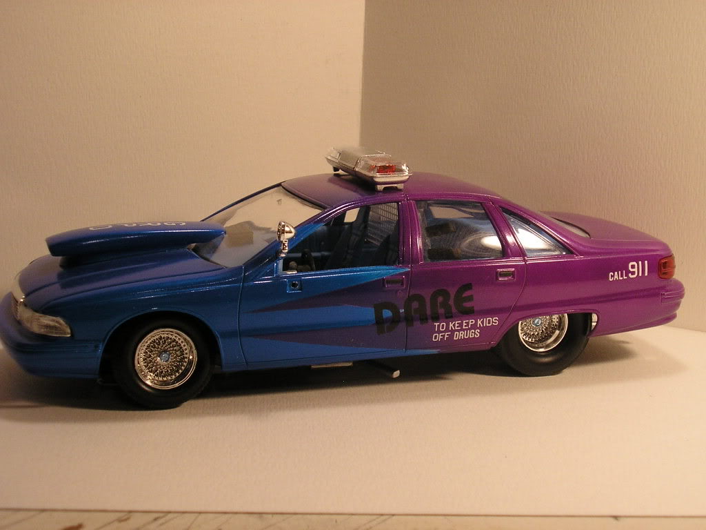 Prostreet Caprice "DARE" Police car Plasticmodelcars001