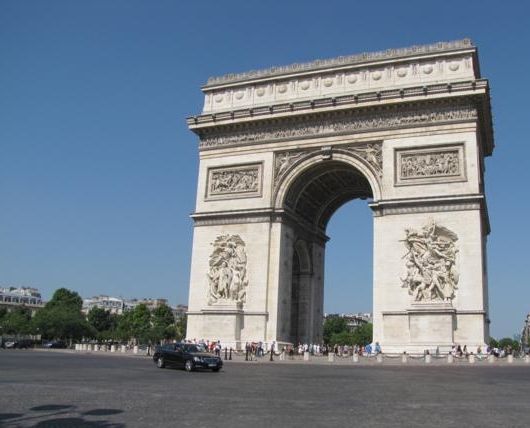 Arc de Triomphe  IMG_0755_640x480