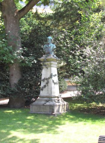 Visite du Jardin Luxembourg 7 juillet 2013 IMG_0794_351x480