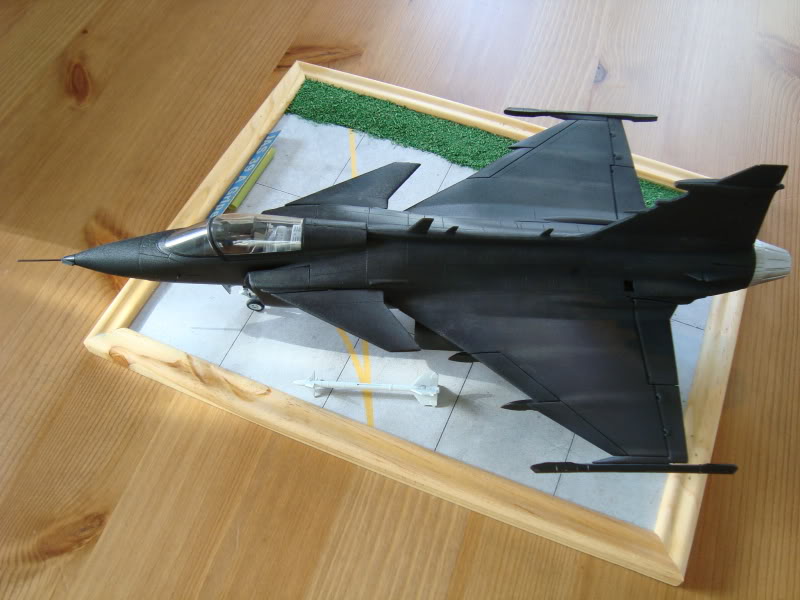 Jas 39 Gripen "Black" DSC04300