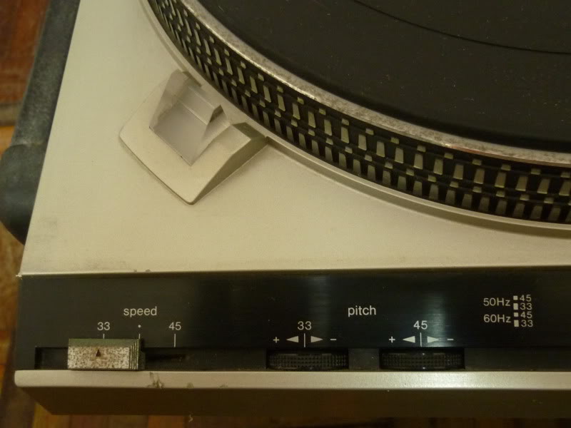 Technics SL3200 (Turntable) P1010403