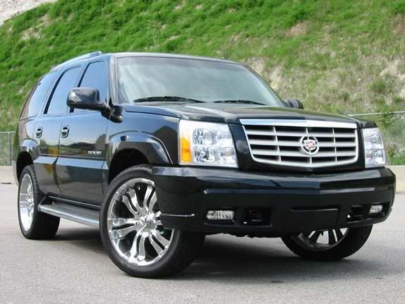 MAKINA 02blackcadillacescaladeadifferenton