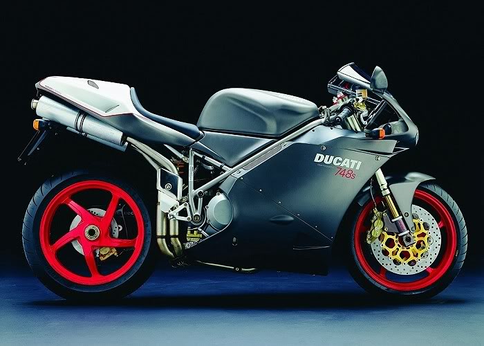 MOTORRA DUC_107_2002_00_700x500_DUCATI-748-