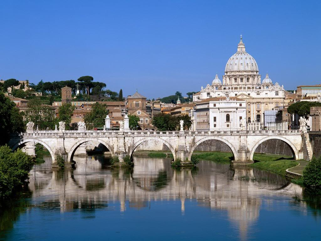 اجمل مناظر ايطاليا TheVaticanSeenPasttheTiberRiverRome