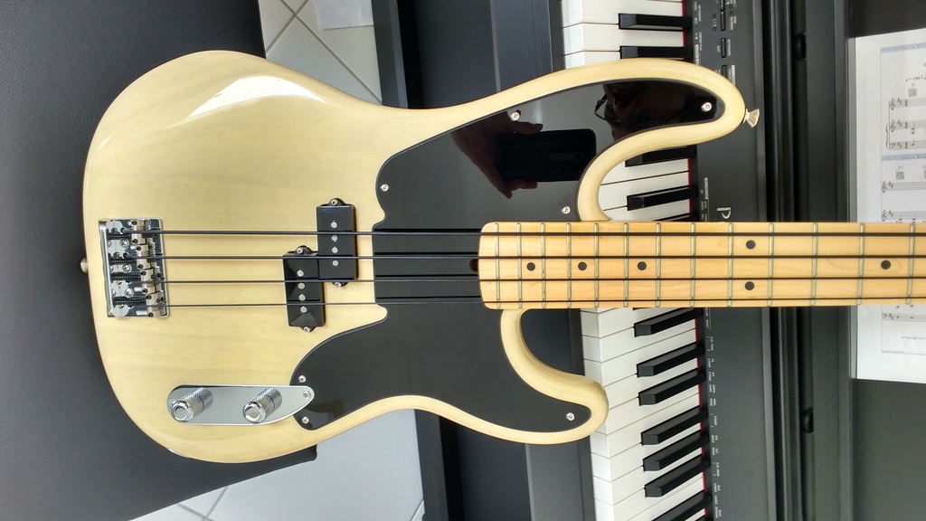 Fender 60th Anniversary P Bass   IMG_20160214_091719382_HDR_zpsadgccdl1