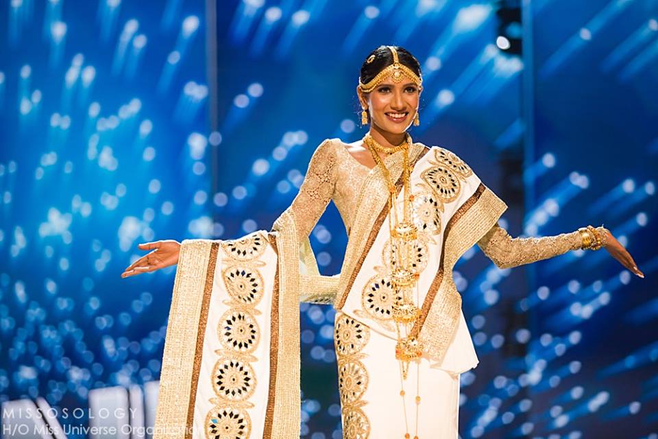 Miss Universe 2016 - NATIONAL COSTUMES - Page 2 Sri%20Lanka1_zps8ijvekjw