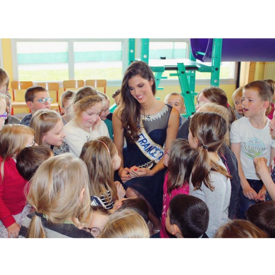 Iris Mittenaere (FRANCE 2016) - Page 2 12670529_951616708240872_1968831572884767807_n_zpshggcnl3b