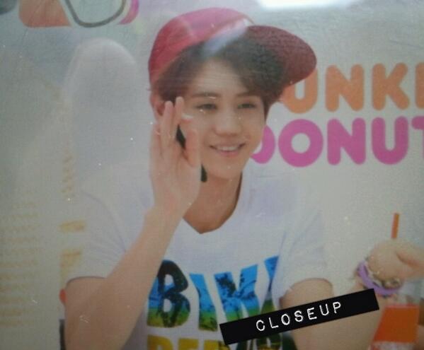 [PICS] [16.06.13] YoSeob @Dunkin Donuts fansign BM3DGFICQAEe7tB_zps0cd8174e