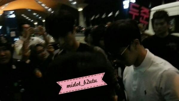 [PICS] [28.06.13]Kikwang at KLIA Departure BN2rKpPCEAAJ4-3_zpsfb56d22c