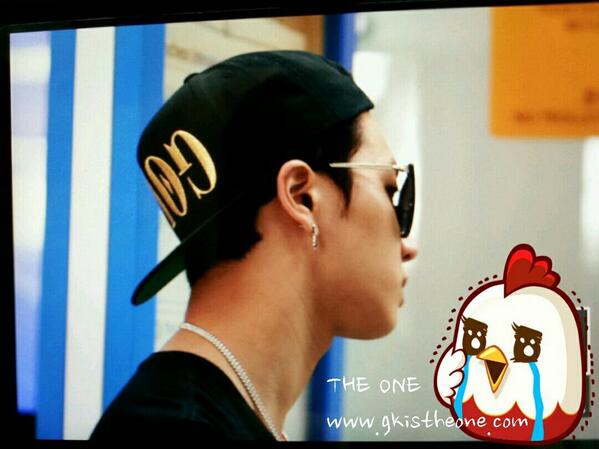 [PICS] [26.06.13] Kikwang @ Incheon Airport BNplC61CEAES-r4_zps93eb0029