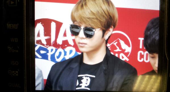 [PICS] [27.06.13] Junhyung @ AIA Kpop Concert BNwfPdTCAAAsmHq_zps32dc51ee