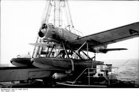 Arado 196 sur sa catapulte. Images_zps8c4d0050