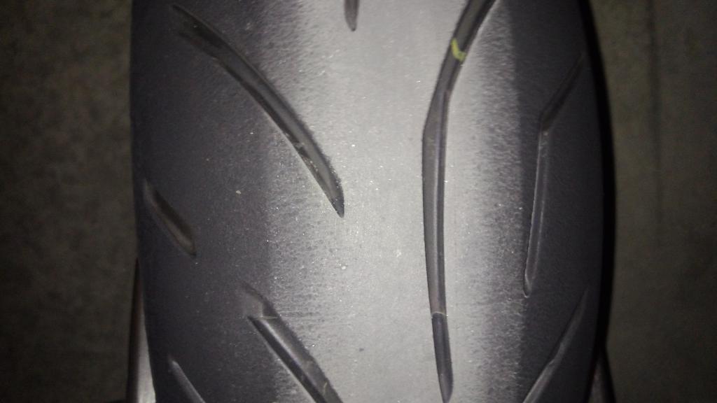 Bridgestone S20R EVO com defeito? Por2_zpsc2c75fea