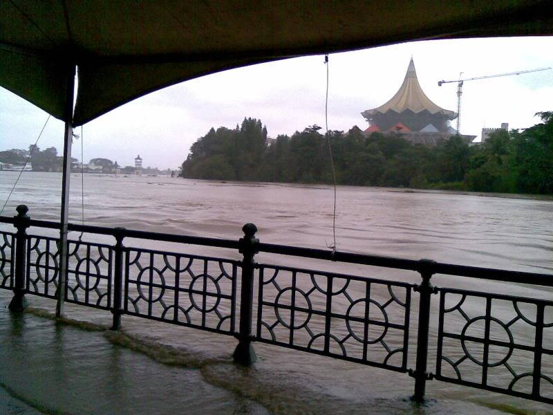 BANJIR MENUA KAMI DITU.... - Page 2 PF6