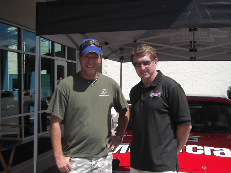 My meet and greet with NASCAR legend Bill Elliott DSCN1502