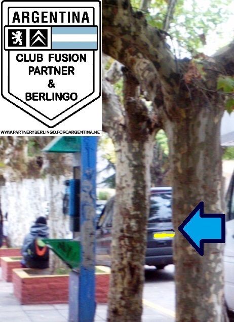 Me entregaron / Me encontré una calco del Club Fusión Partner y Berlingo - Página 2 2PartnerazulenelcentrodeItuzaingoel13-03-13__zps04585b98